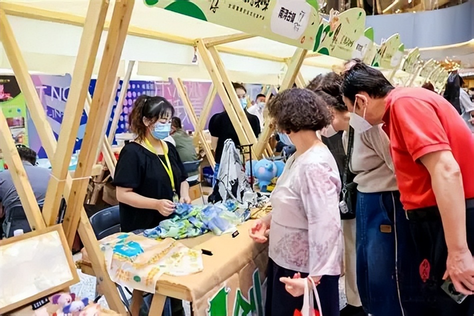 2025年底返乡潮提前,大批打工人返乡,农村人气旺起来了