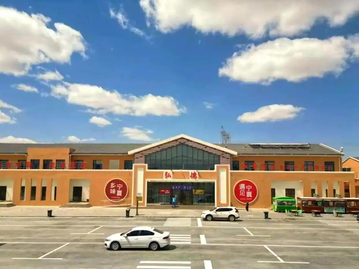 高速服务区盈利揭秘:加油站成顶梁柱,餐饮零售现状如何?