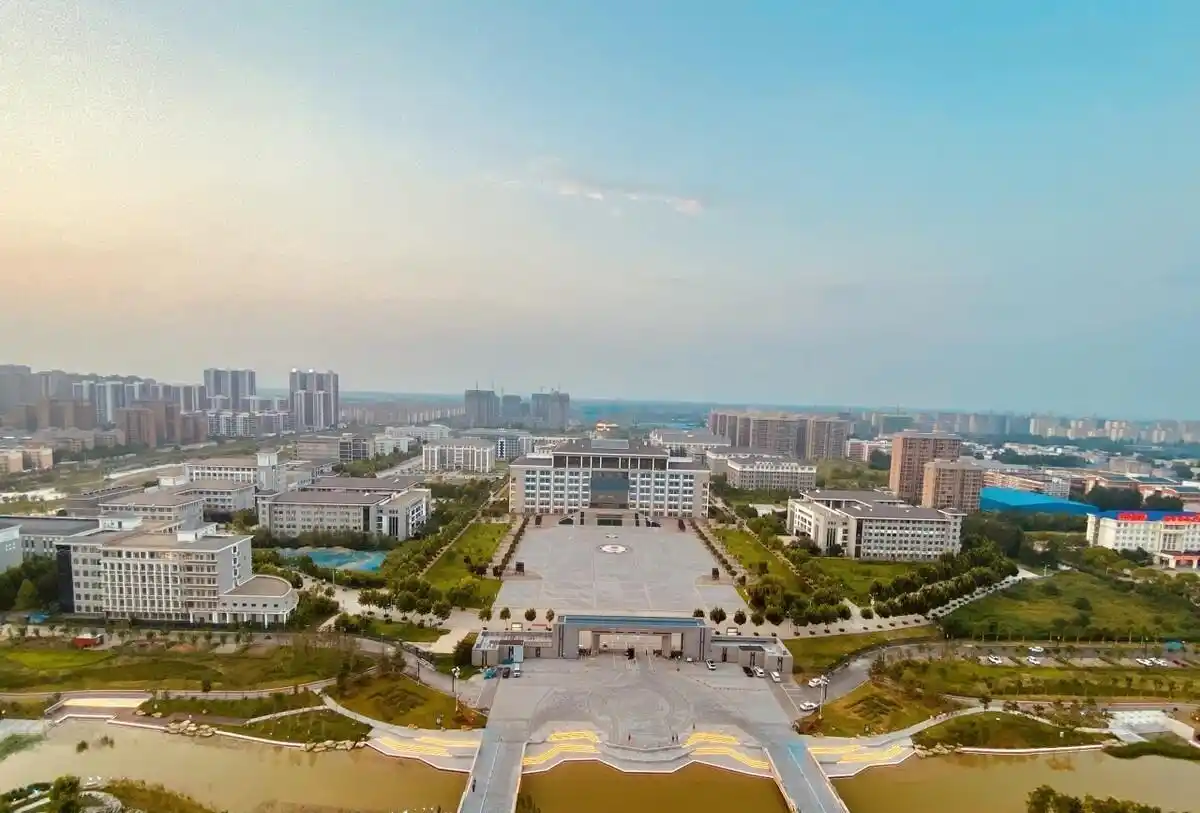 高考报志愿纠结选大学还是学院?这些真相要知道