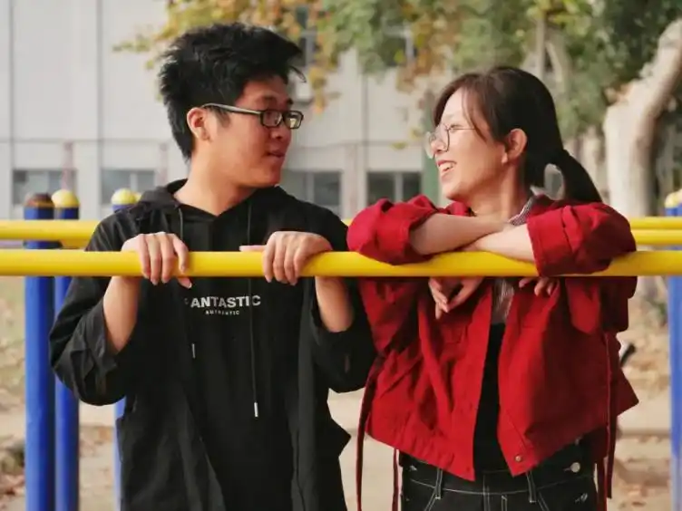 大学期间该不该谈恋爱?学姐分享真实心声与经历