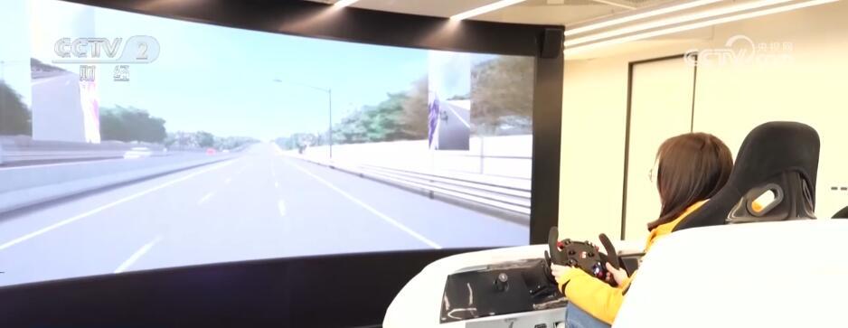 智能卡车与自动分拣快递物流实现“智慧”加速