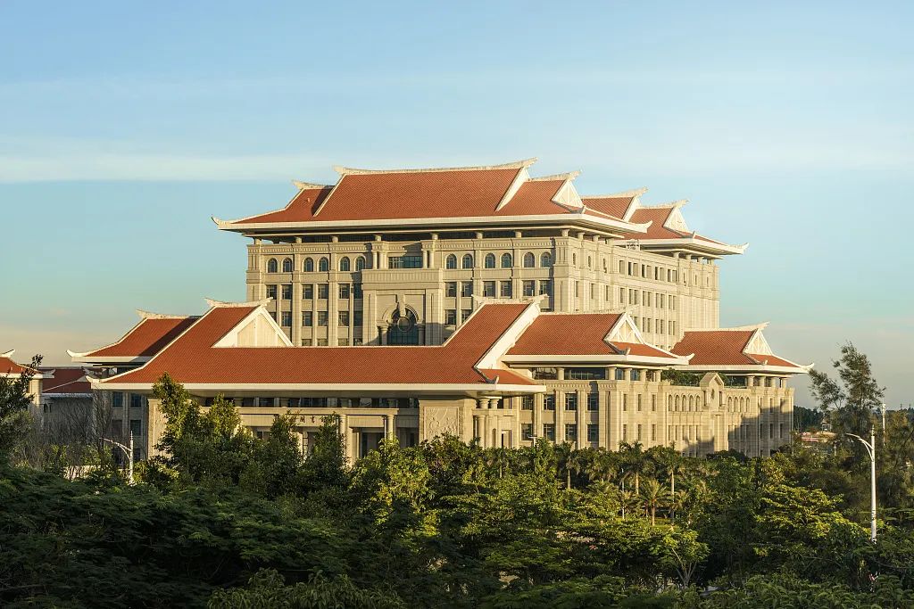 填志愿纠结学校咋选?看看这些别人家的大学图书馆