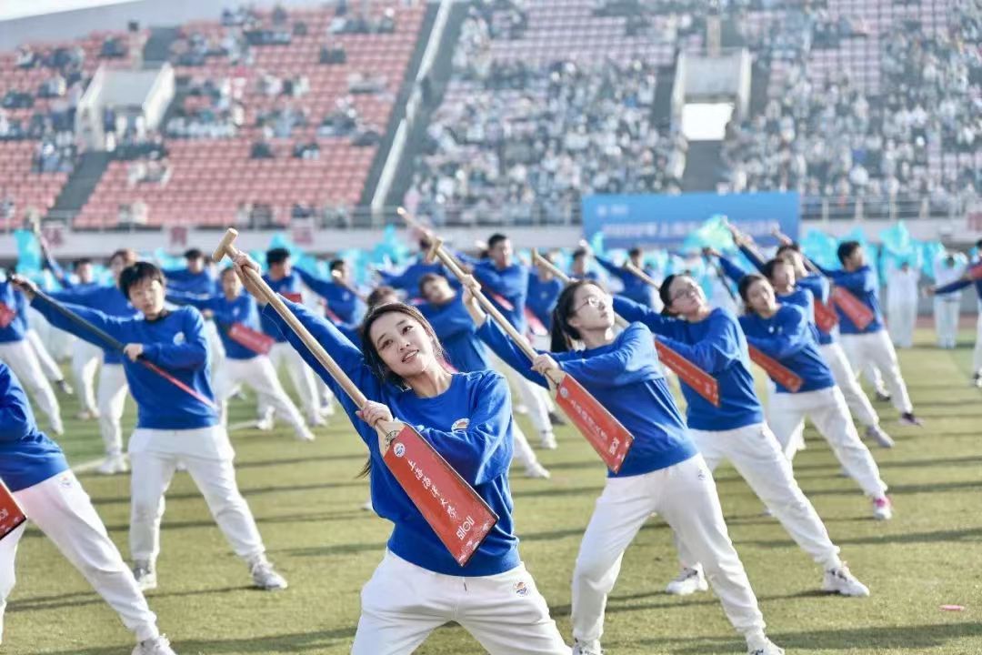 2022年上海海洋大学运动会隆重开幕,领导师生齐聚