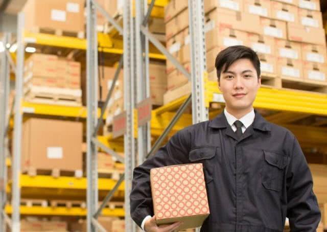 曾拟上市的快递巨头国通被爆停工，员工集体放假