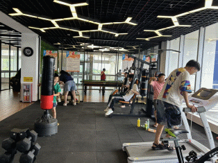 开阳高速恩平圣堂服务区成全国首个货车主题暖心‘司机之家’