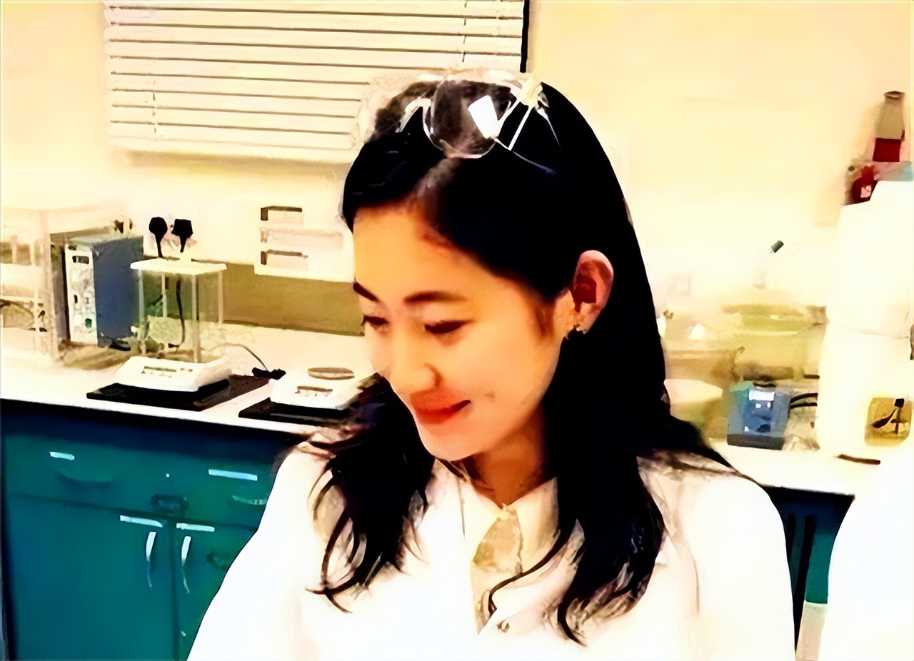 高考满分考入清华的何碧玉与山东男孩,为何选择不同的道路?