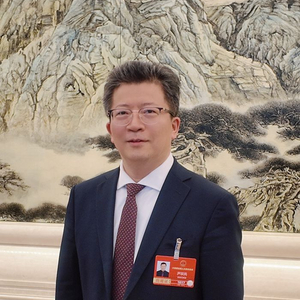 大学生创业咋护航？代表建议地校院三级联动